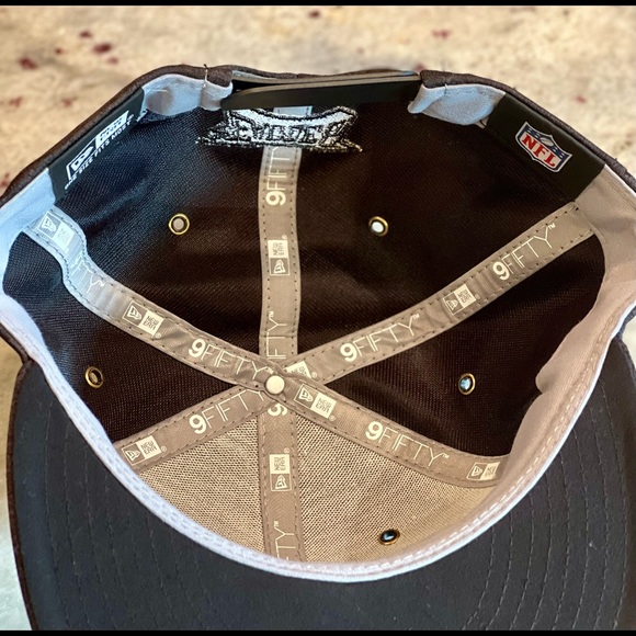 Philadelphia Eagles 🦅 black on black new era SnapBack - Picture 2 of 2